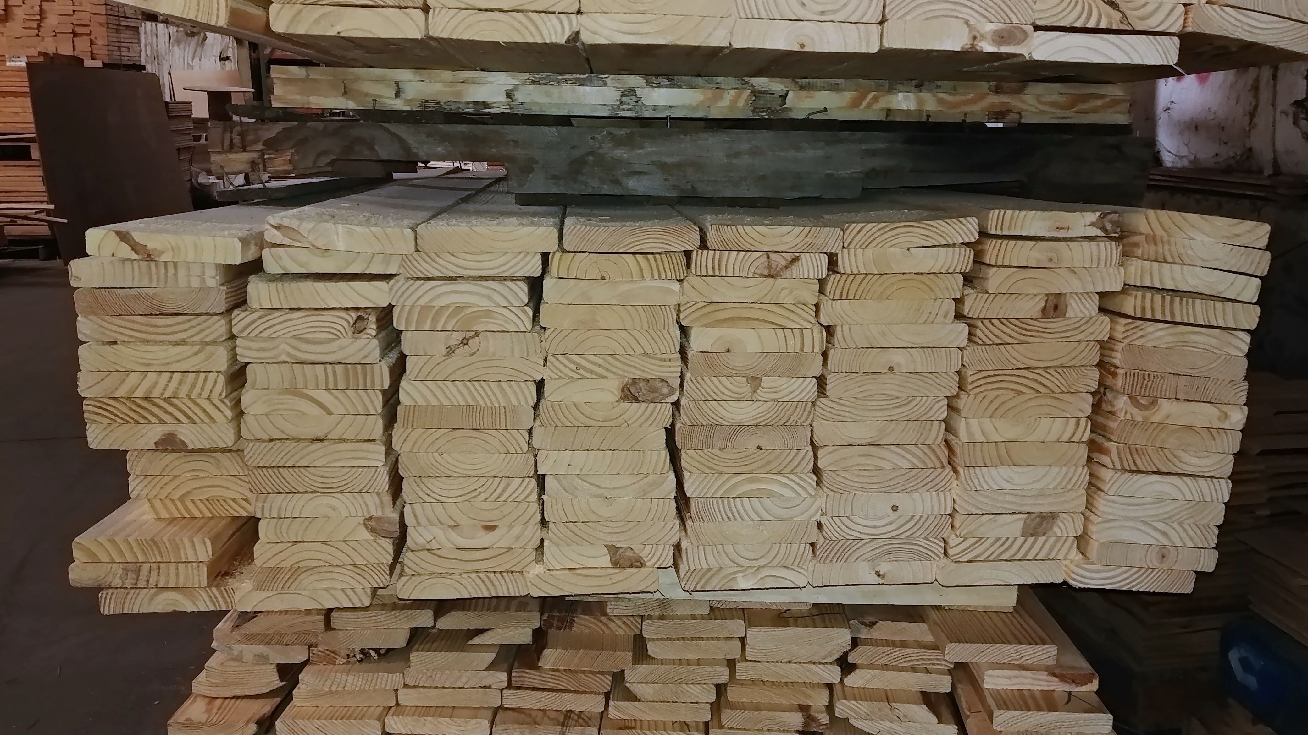 StraightEdged Lumber (1) Anderson Forest Products, Inc.