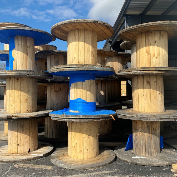 Recycled Reels, Cable Reels, Wire Reels | Anderson Forest Products, Inc.